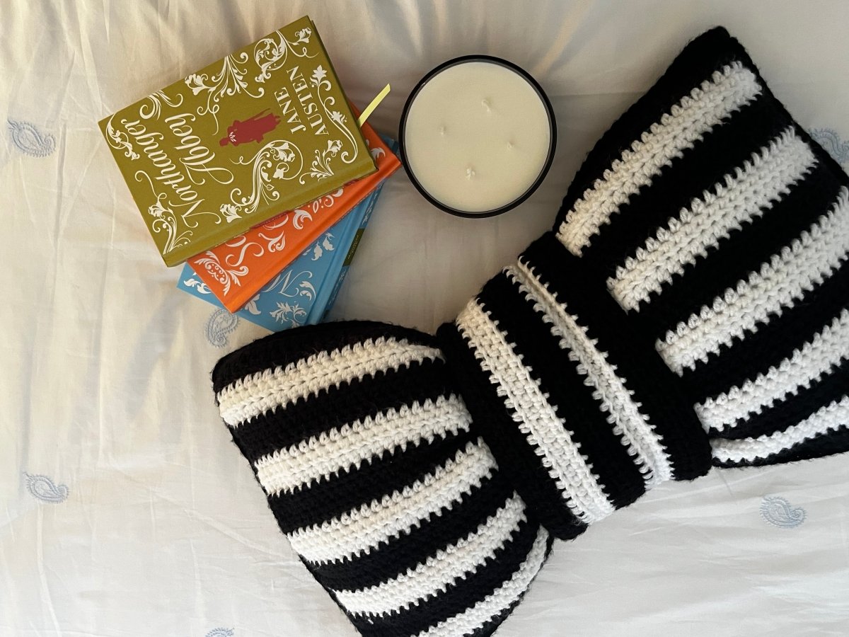 Crochet pillows *customisable* - ChameleonCrotchet