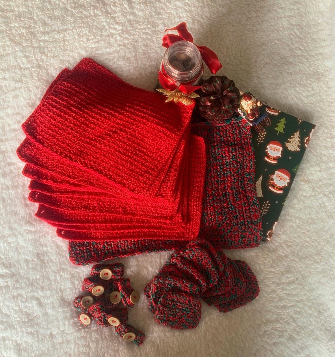 Dinner table set *customizable* - ChameleonCrotchet